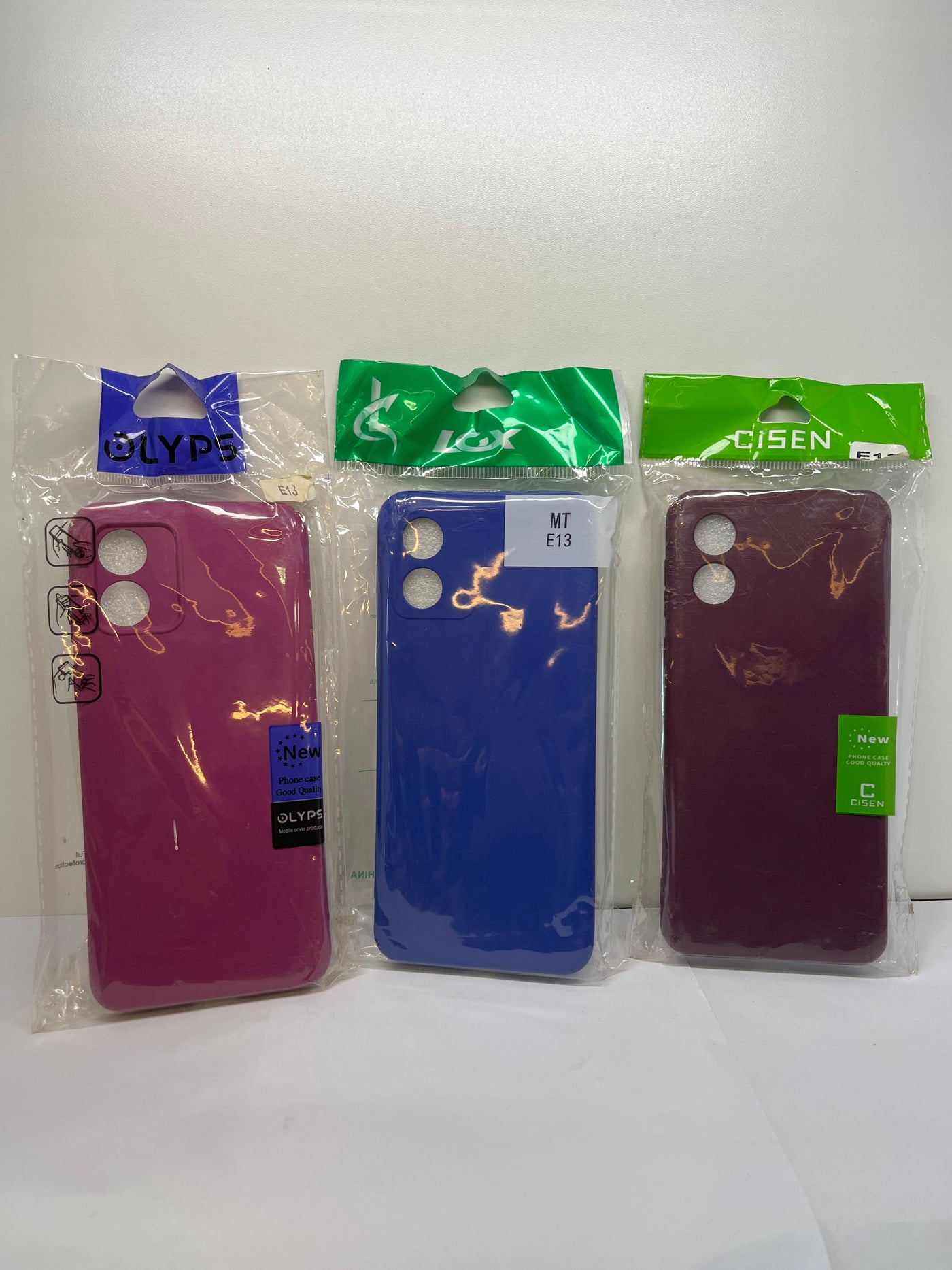 Capas Motorola E13